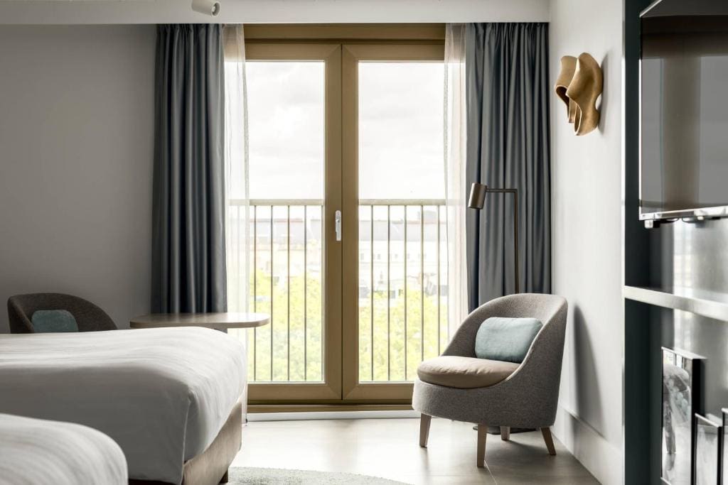 Connecting Family Suite room - Image 2