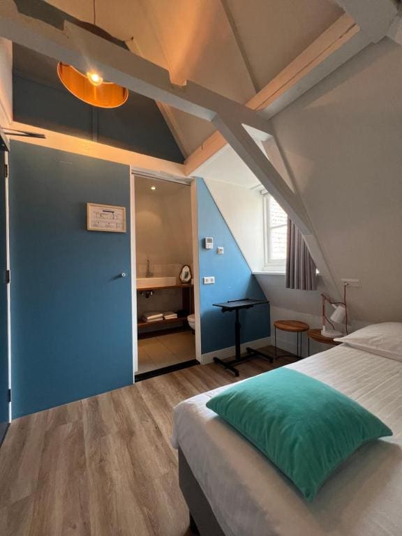 Deluxe Double Room room - Image 3