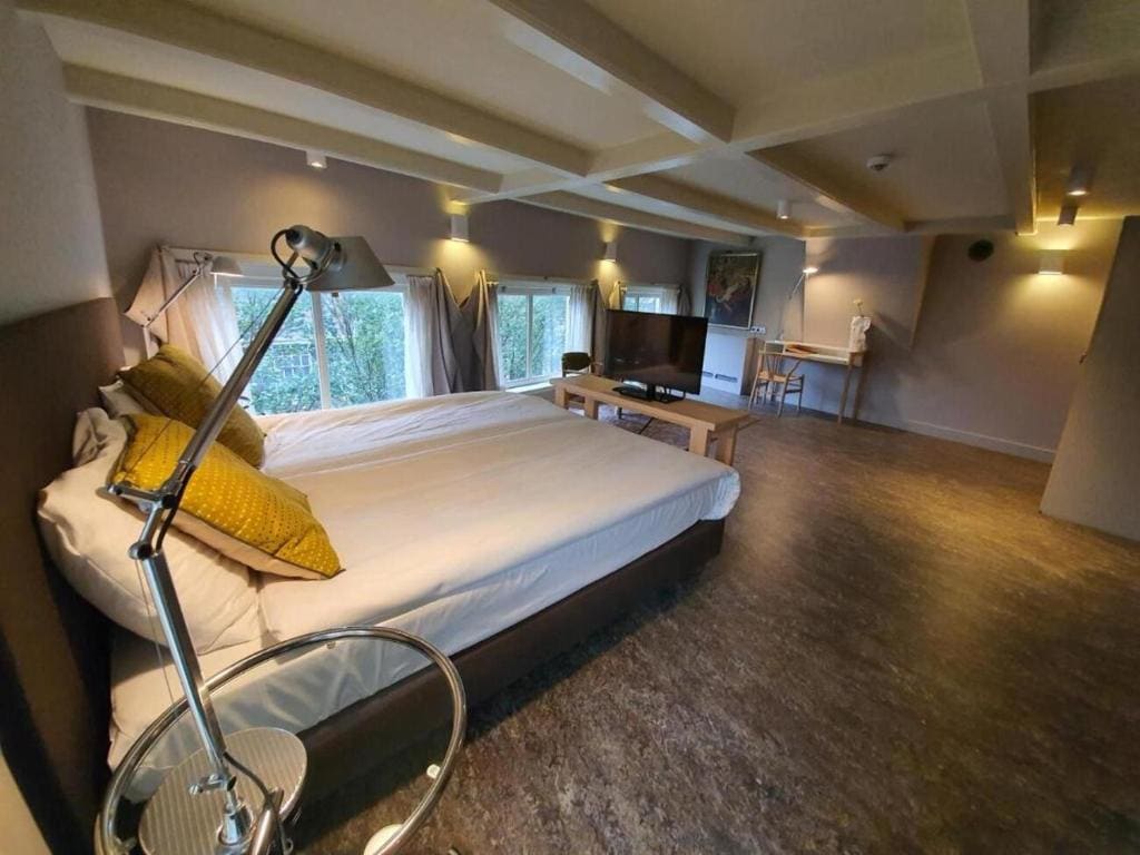 Double or Twin Room with Bathroom room - Image 3