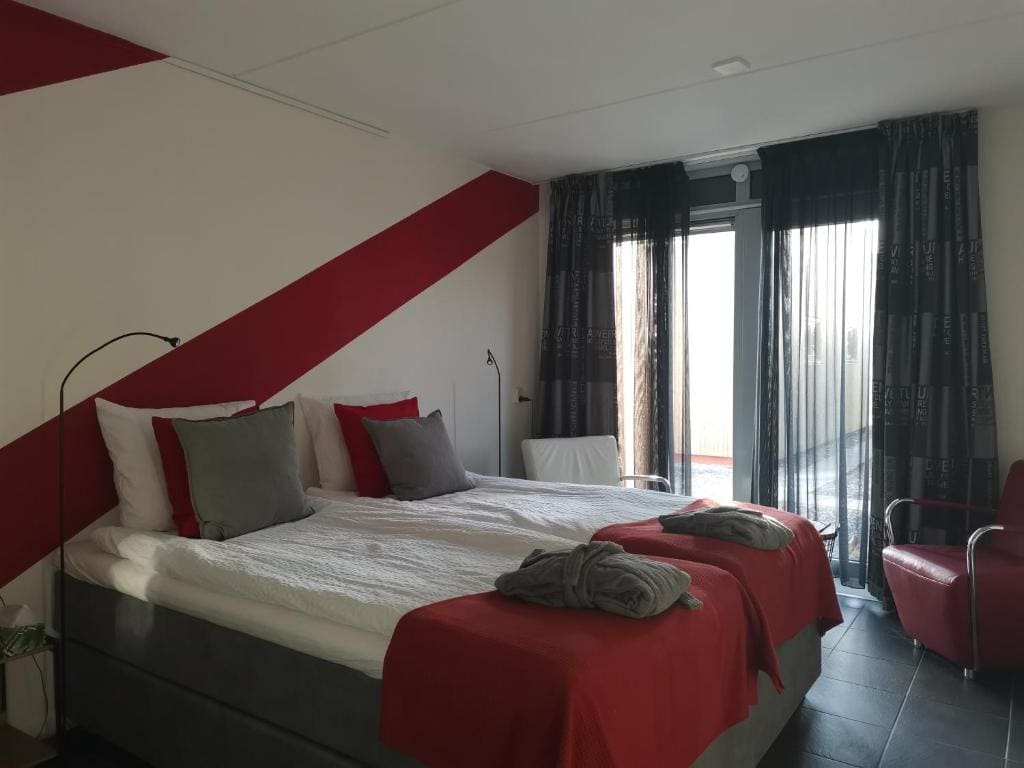 Double Room with Garden View room - Image 3