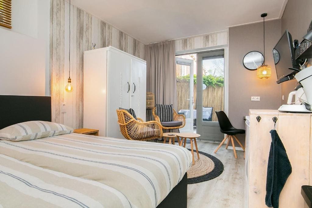 Double Room with Patio room - Image 1