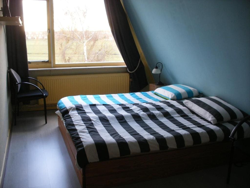 Family Room with Garden View room - Image 3