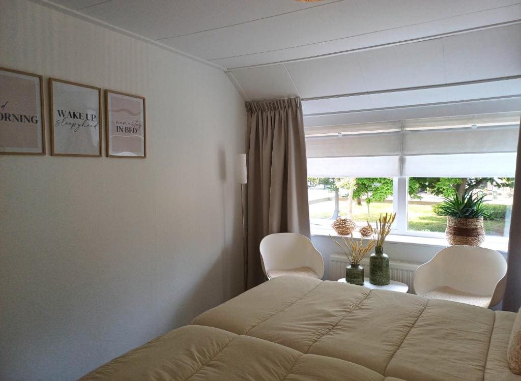 Quadruple Room with two bedrooms and Private Bathroom room - Image 3