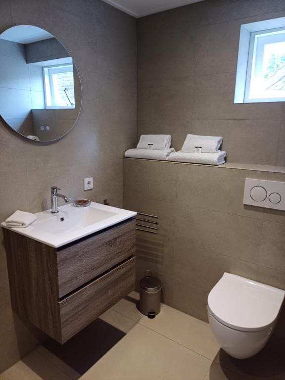 Quadruple Room with two bedrooms and Private Bathroom room - Image 1