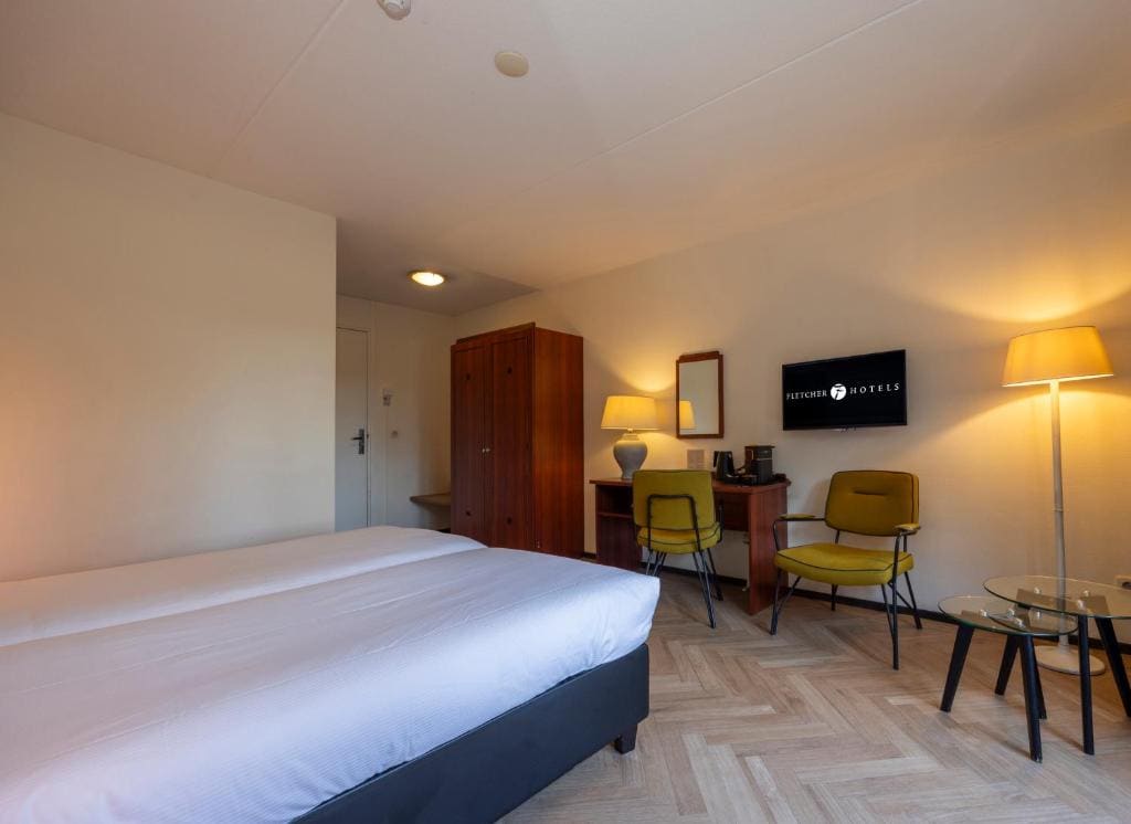 Double Room with Terrace room - Image 2