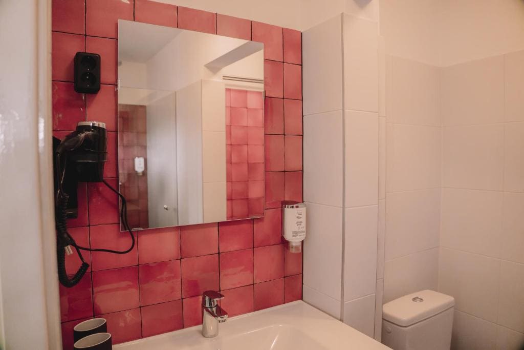 Superior Double Room with Balcony room - Image 2