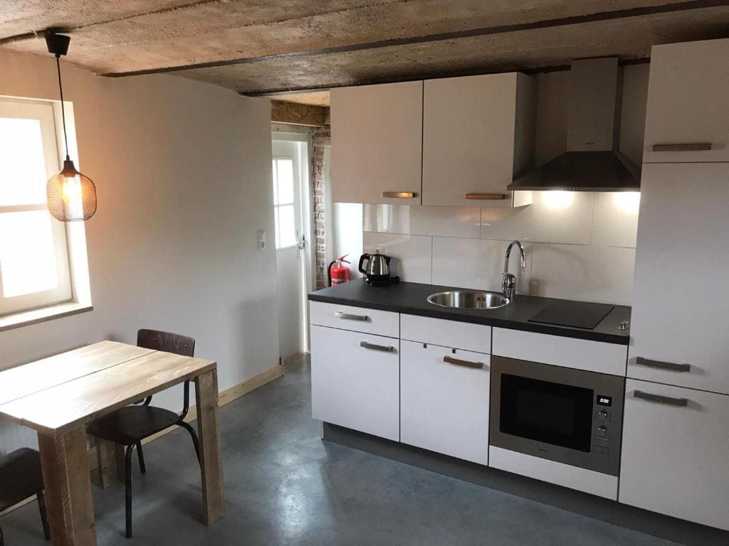 One-Bedroom Apartment room - Image 2
