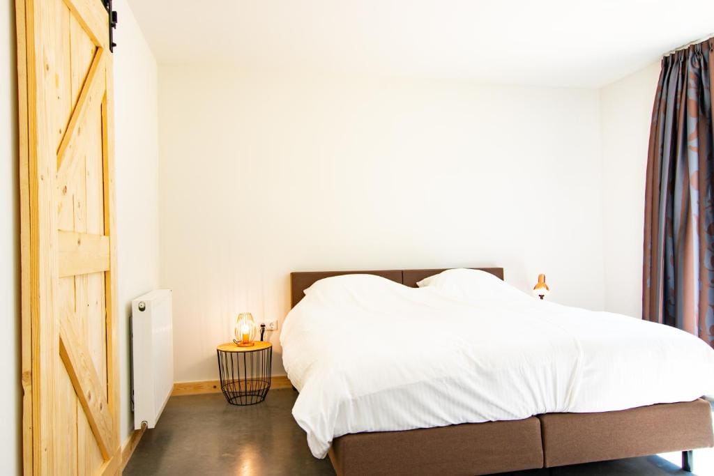 Small Double Room room - Image 1