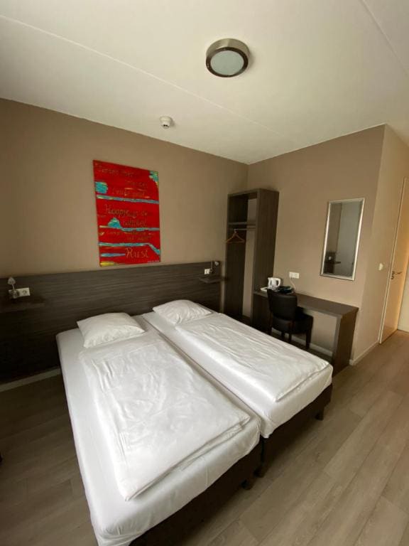 Deluxe Double Room room - Image 3