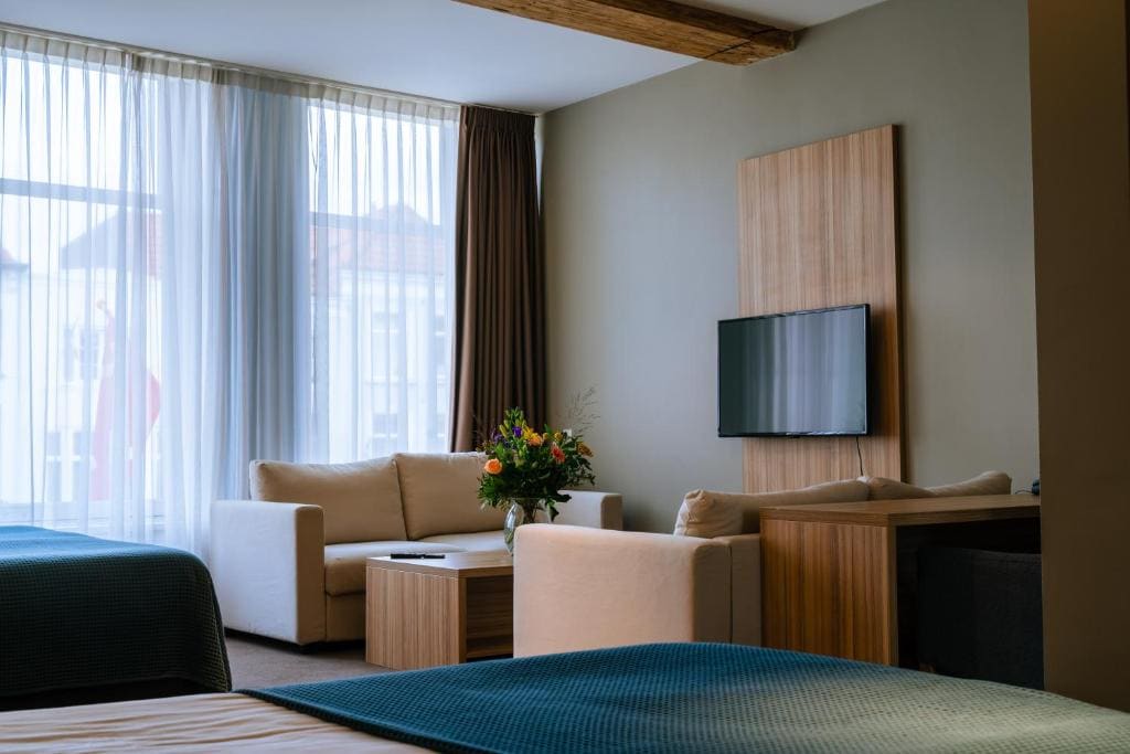 Standard Quadruple Room room - Image 3