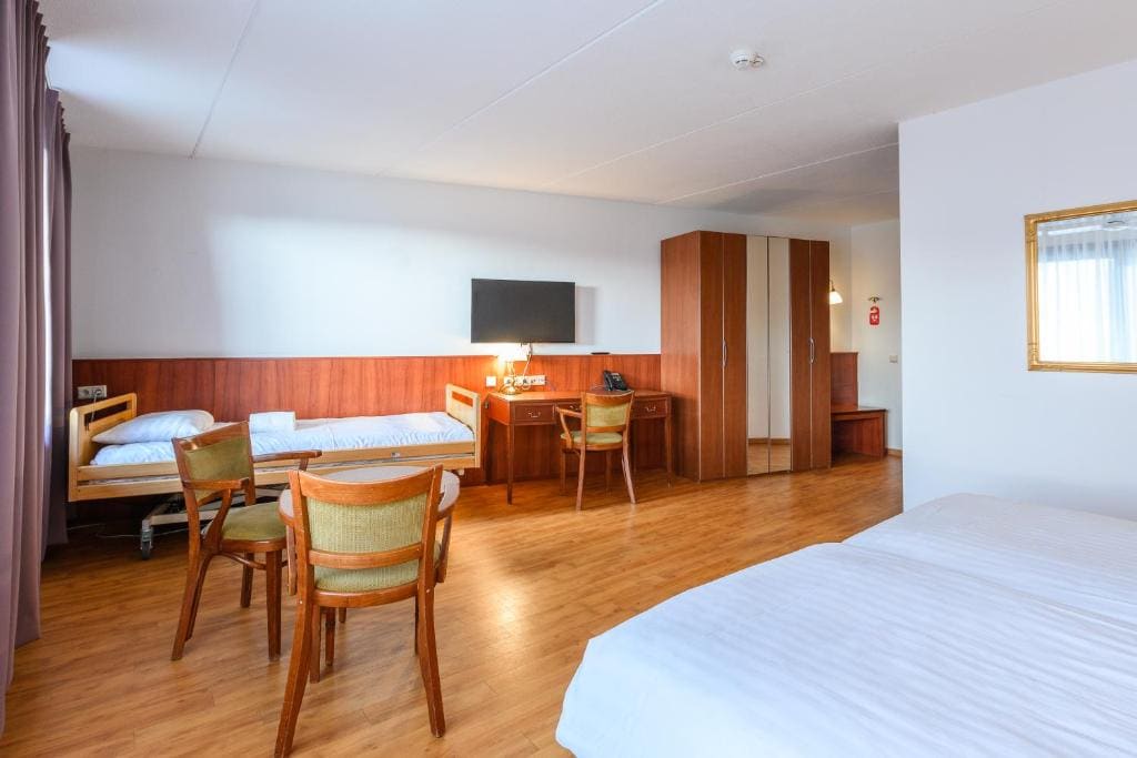 Standard Triple Room room - Image 1