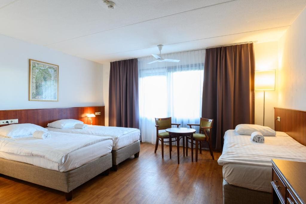 Standard Triple Room room - Image 2