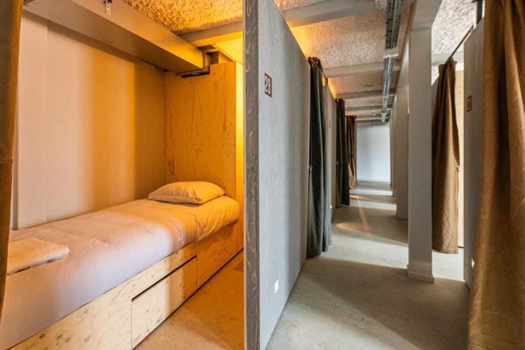 Single Bed in Mixed Dormitory Room room - Image 3