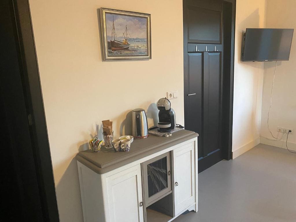 Double Room with Private Bathroom room - Image 1
