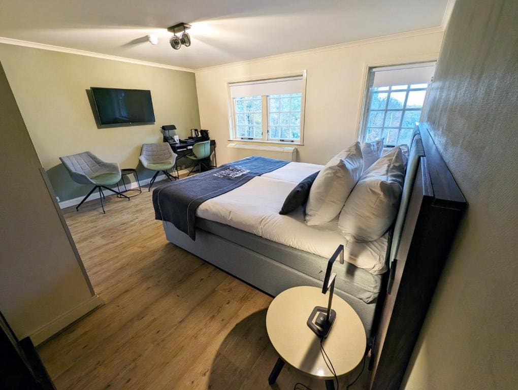 Comfort Twin Room room - Image 3