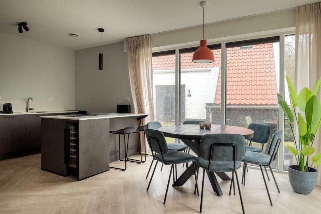 Three-Bedroom House room - Image 2