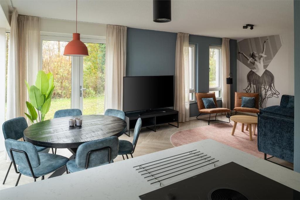 Three-Bedroom House room - Image 1