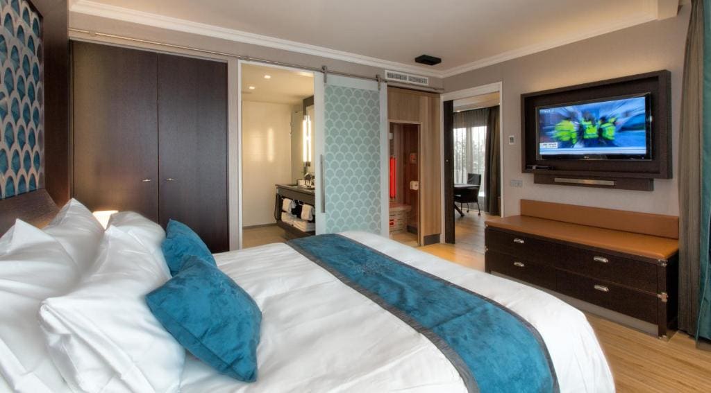 Club Double Room room - Image 2