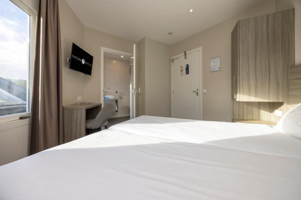 Small Double Room room - Image 1