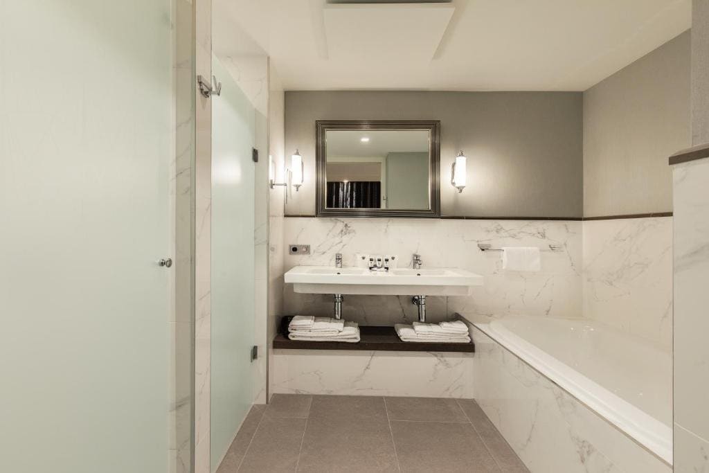 Executive Suite room - Image 2