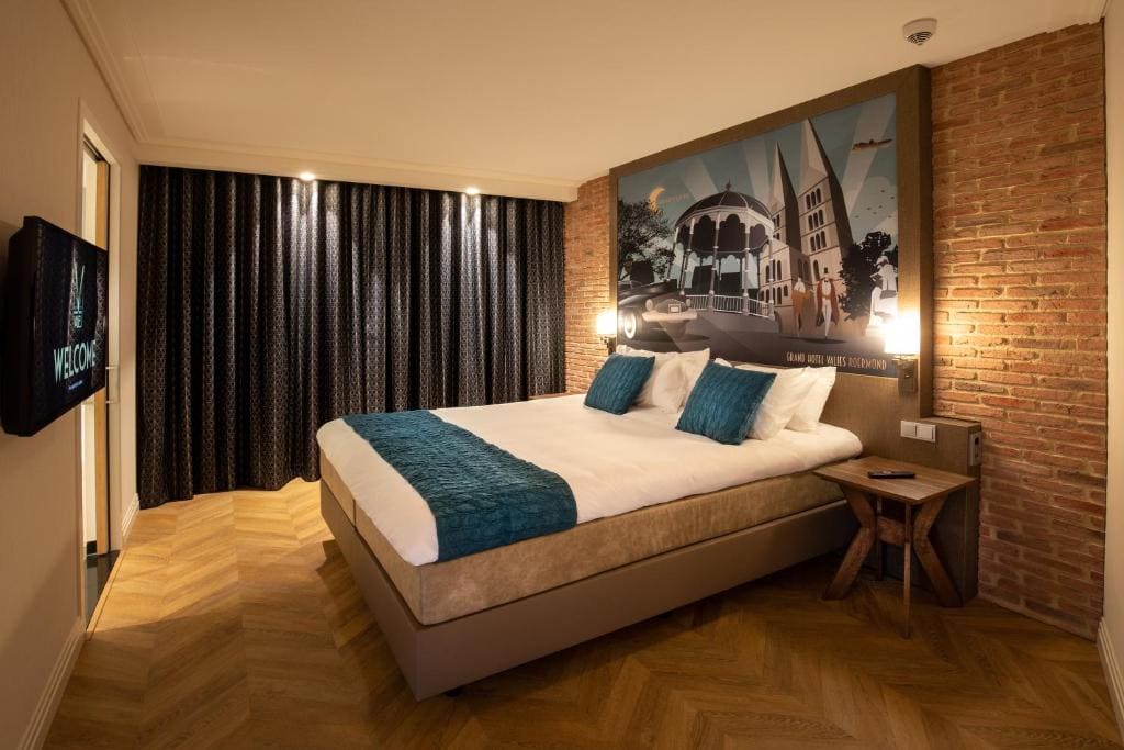 Superior Twin Room - Disability Access room - Image 2