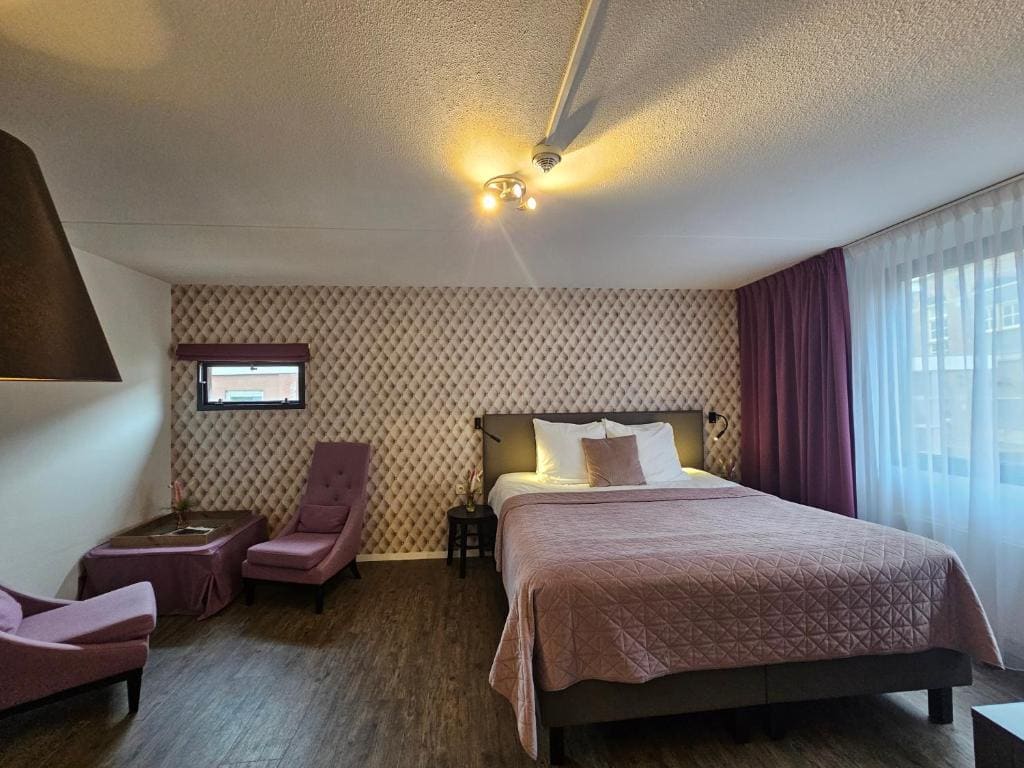 Superior Double Room room - Image 3