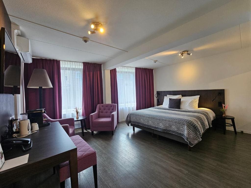 Superior Double Room room - Image 2