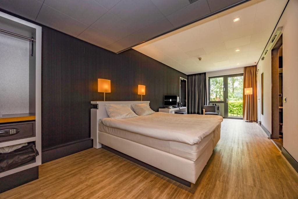 Suite room - Image 3