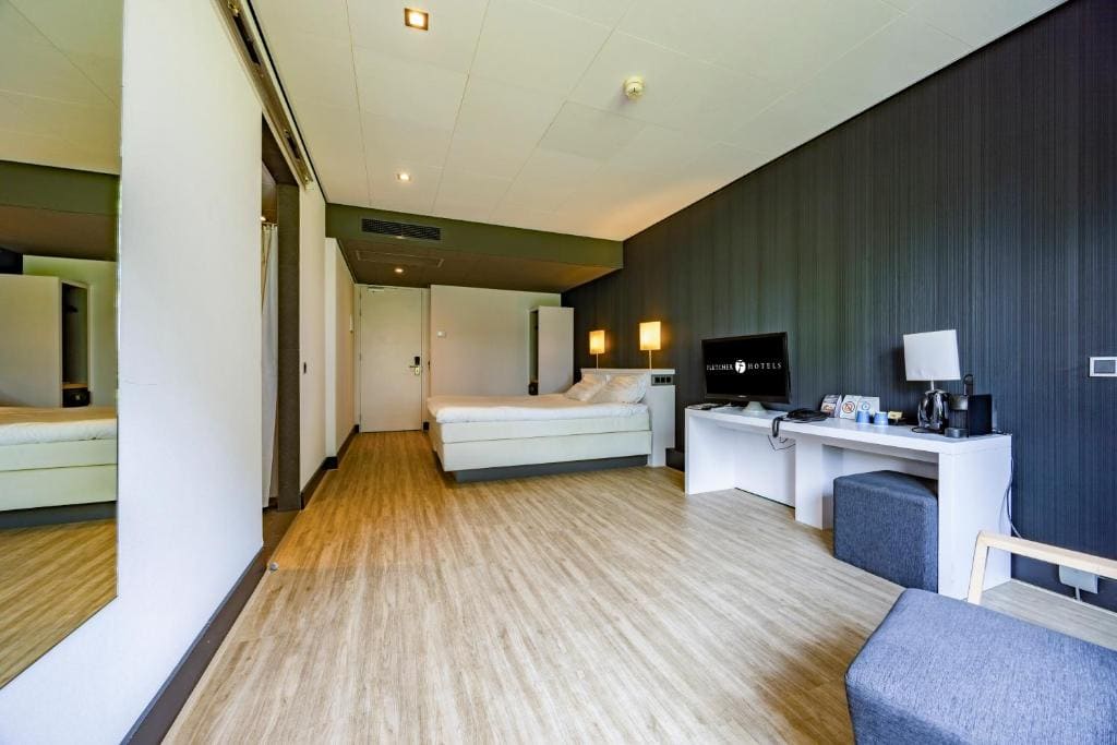 Suite room - Image 2