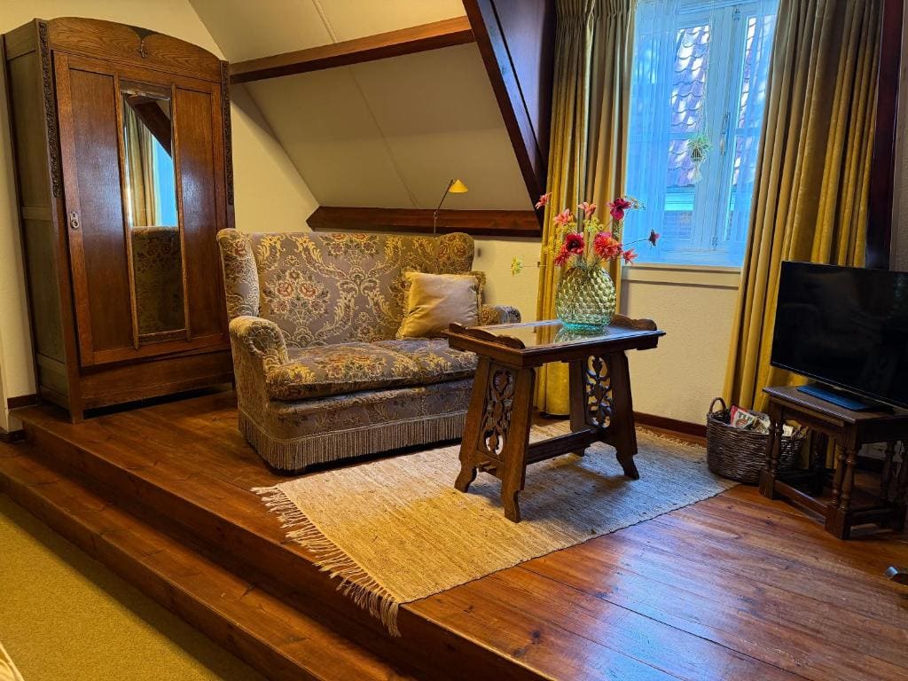 Suite room - Image 1