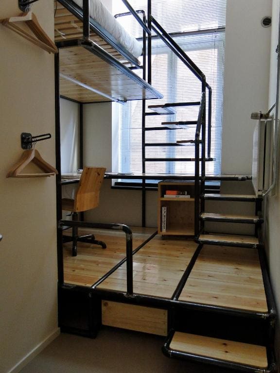 Small Single Room room - Image 1