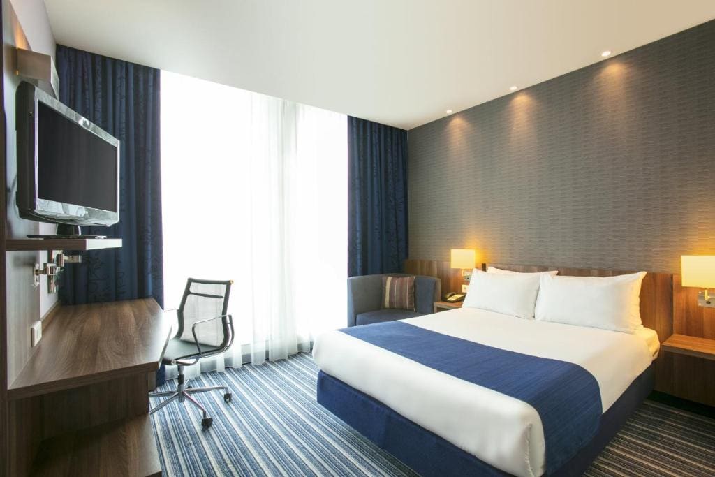 Standard Room with Free Breakfast room - Image 2