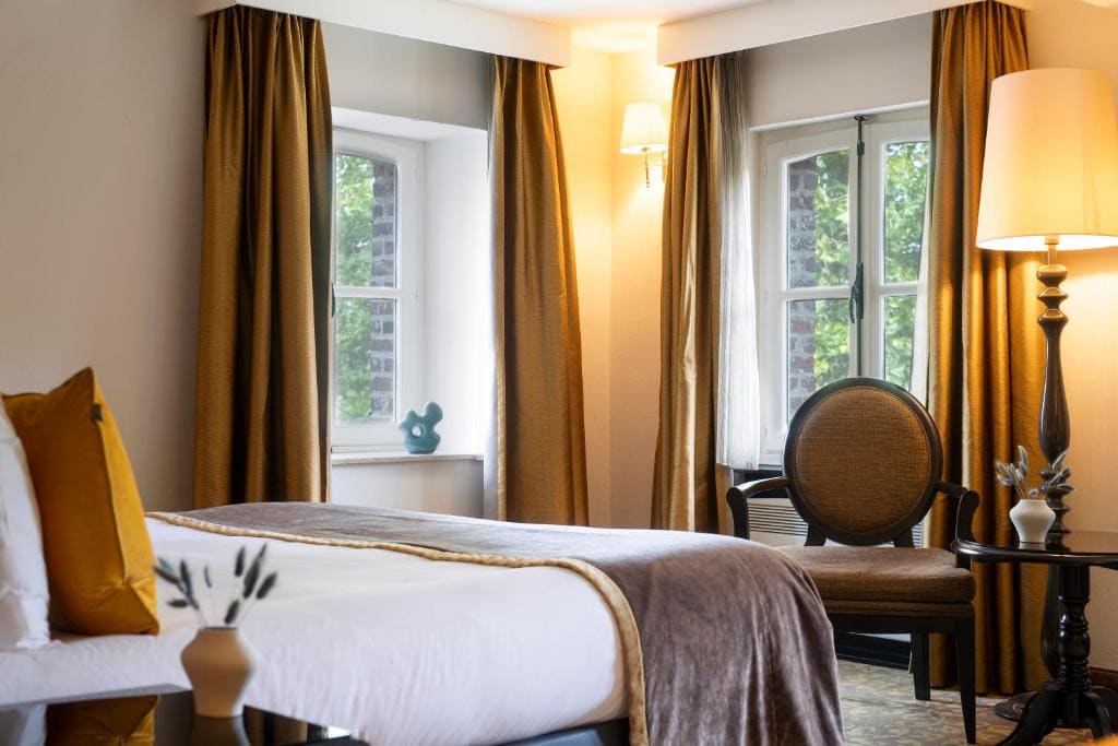 Deluxe Twin Room room - Image 3
