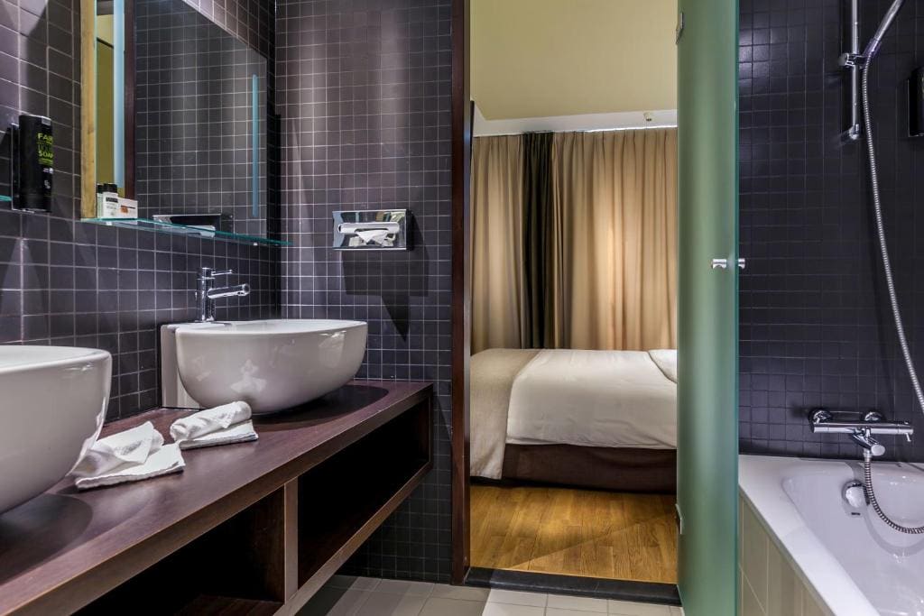 Business Double Room room - Image 2