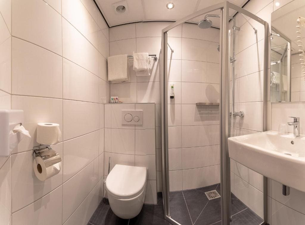 Small Double Room room - Image 3