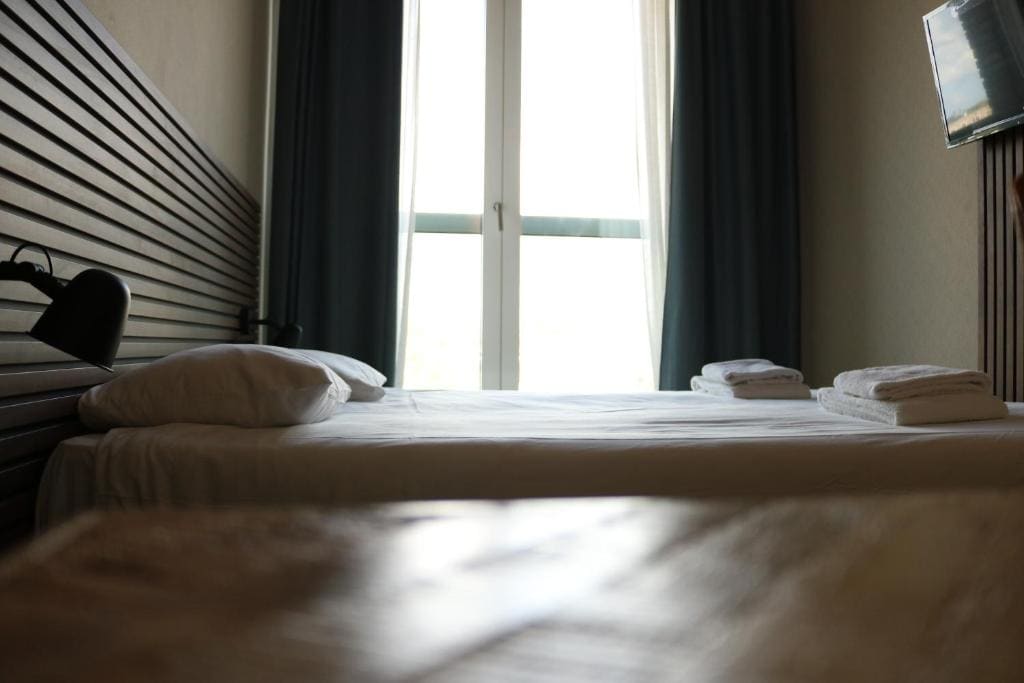 Budget Triple Room room - Image 3