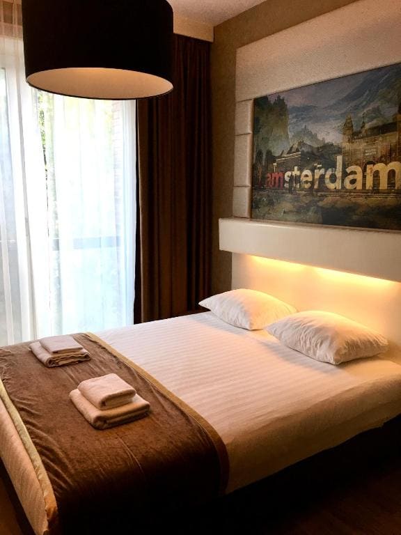 Deluxe Double Room with Balcony room - Image 1