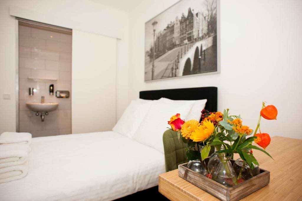 Budget Double Room without Window room - Image 2