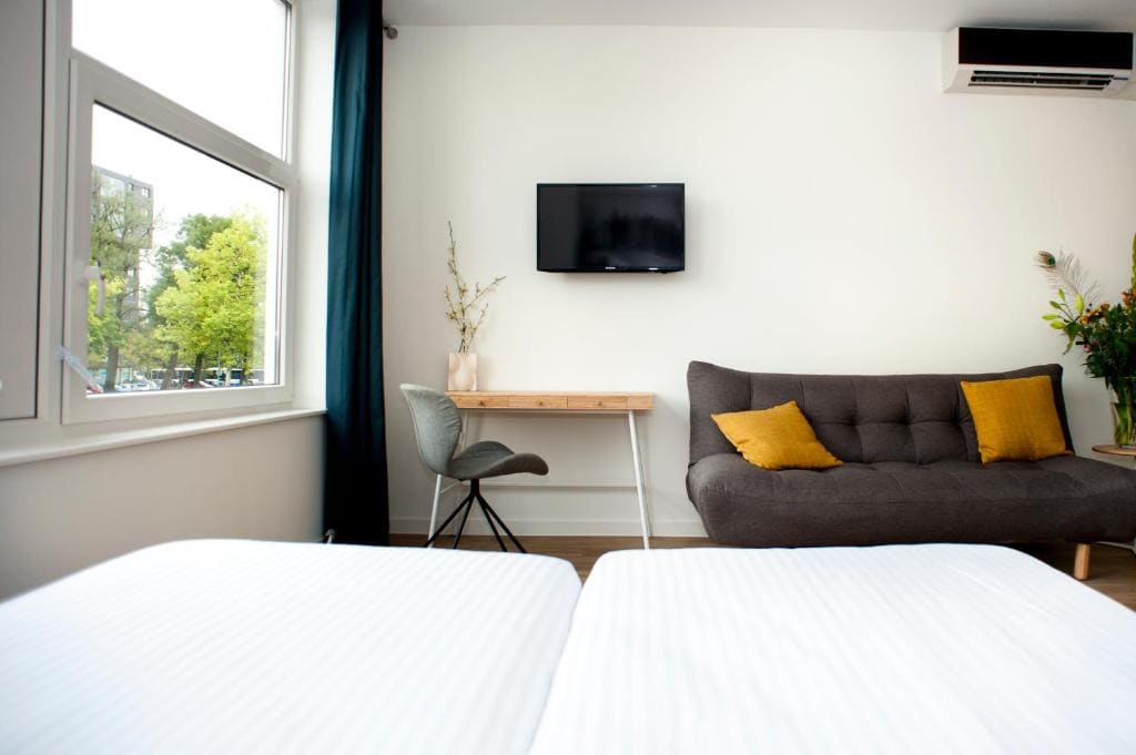 Deluxe Double or Twin Room room - Image 2