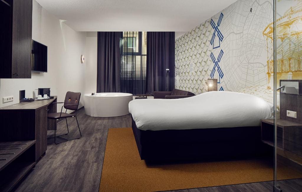 Suite room - Image 2