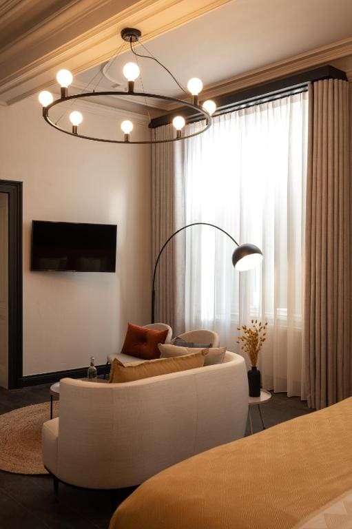 Senior Suite room - Image 3
