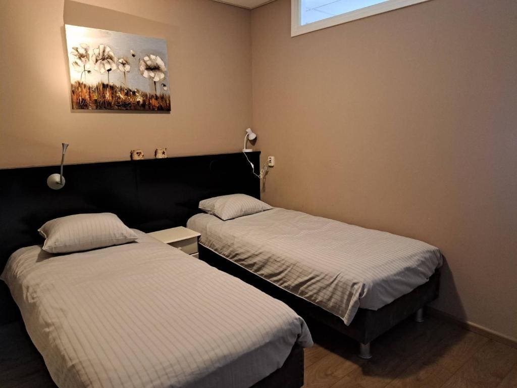 Studio (2 Adults) room - Image 2
