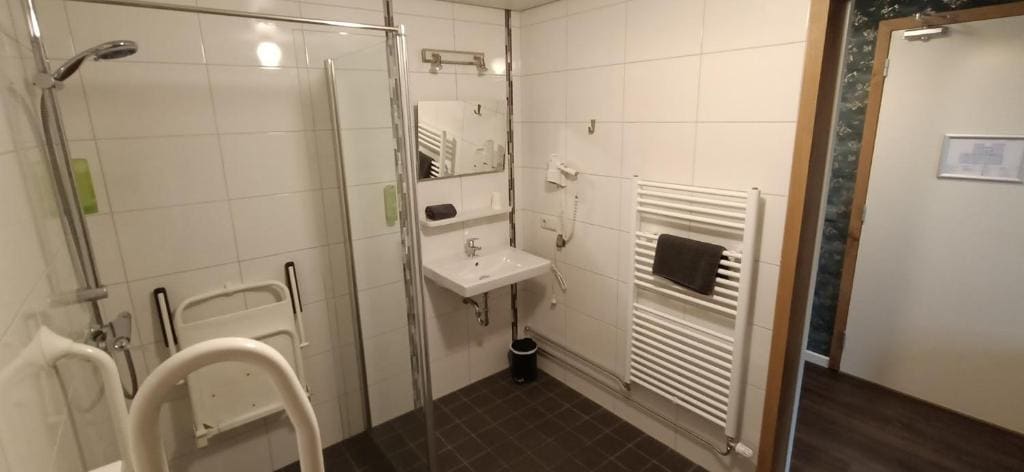 Double Room - Disability Access room - Image 3