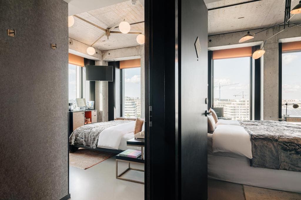 Deluxe Room with City View room - Image 3
