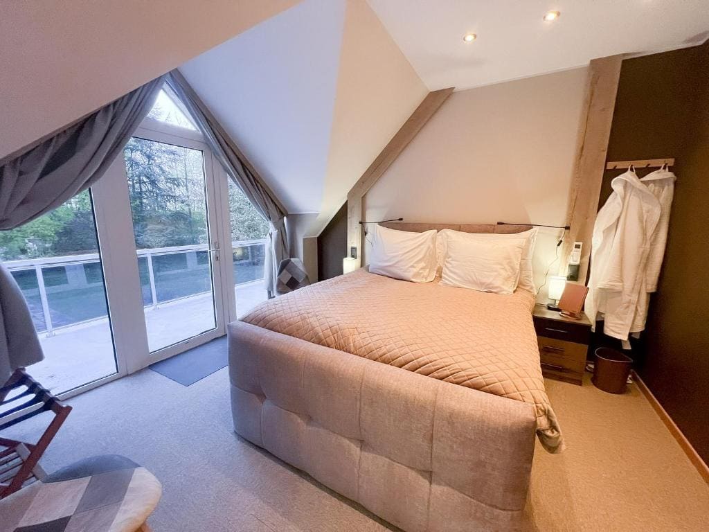 Standard Double Room room - Image 3