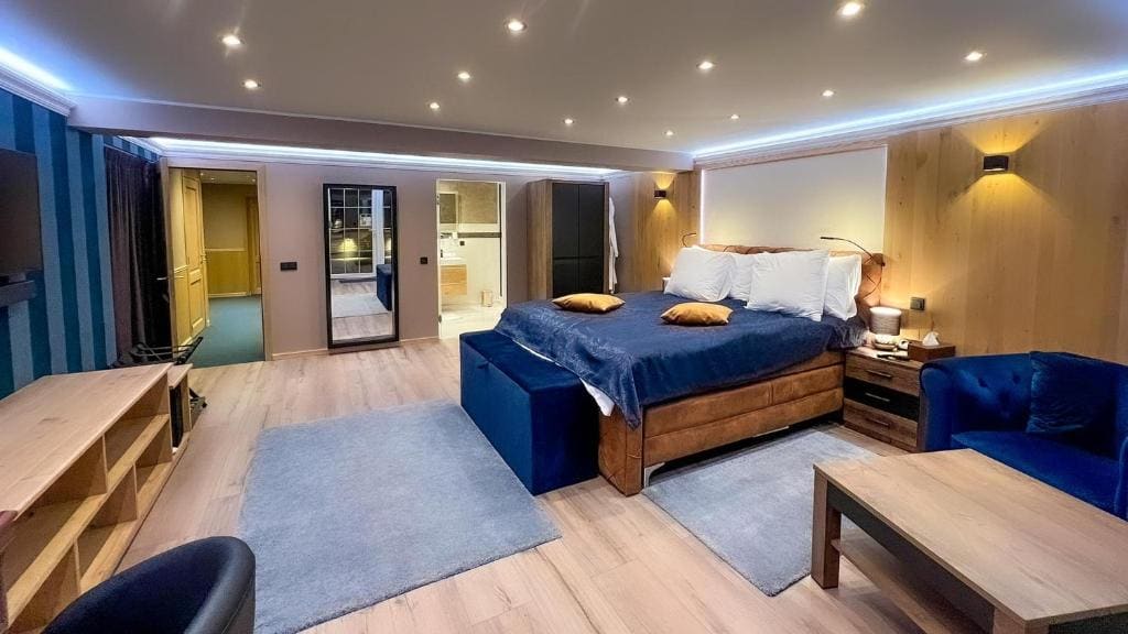 Superior Queen Room room - Image 2