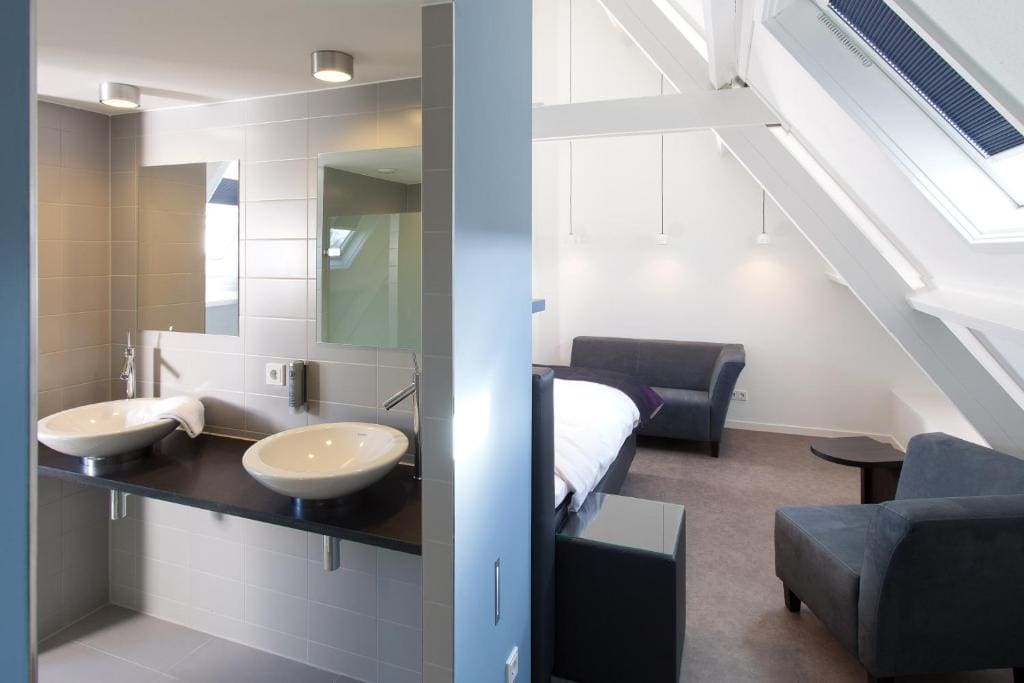 Deluxe Suite room - Image 1
