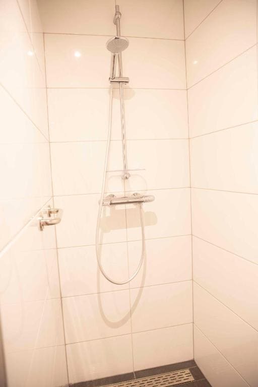 Double Room with Private Bathroom room - Image 2