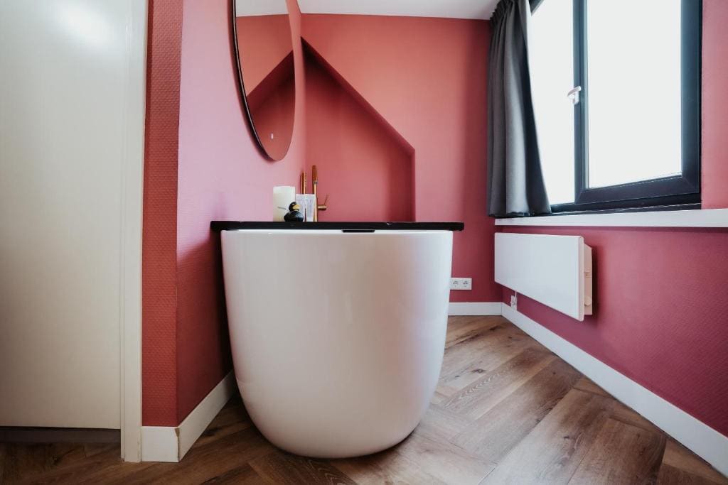 Double Room with Spa Bath room - Image 3
