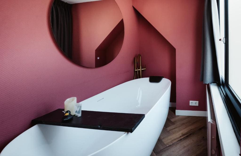 Double Room with Spa Bath room - Image 1